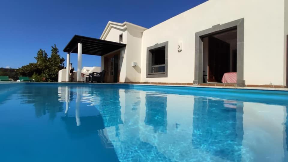 Villa Bol-Can Con Piscina Privada Playa Blanca  Extérieur photo