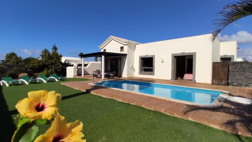 Villa Bol-Can Con Piscina Privada Playa Blanca  Extérieur photo