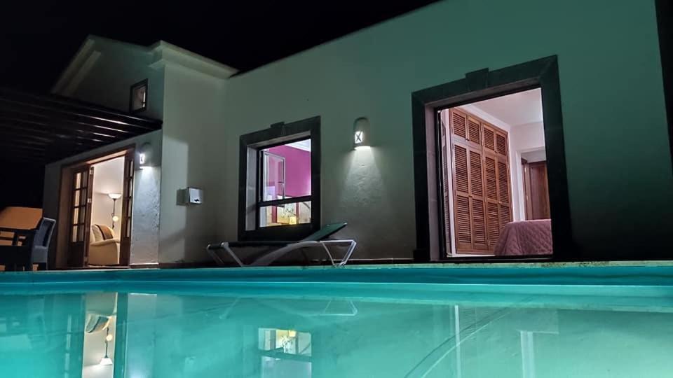 Villa Bol-Can Con Piscina Privada Playa Blanca  Extérieur photo